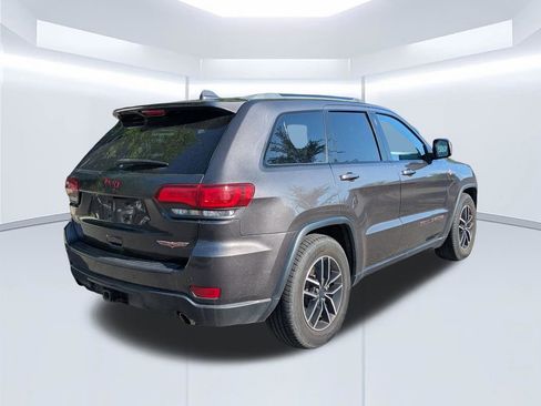 Used 2020 Jeep Grand Cherokee Trailhawk w/ Trailhawk Luxury Group AWD/4WD image 4