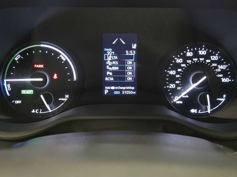 Certified 2024 Toyota Sienna XLE Woodland Edition AWD/4WD image 11