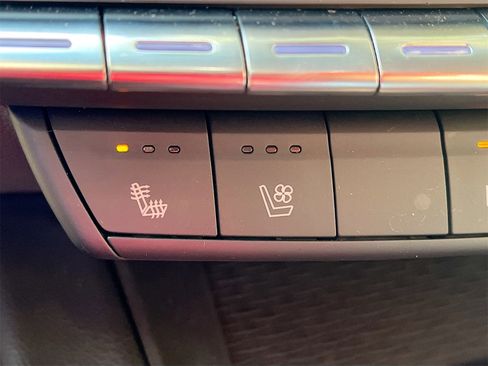 Used 2025 Cadillac CT4 Premium Luxury image 19