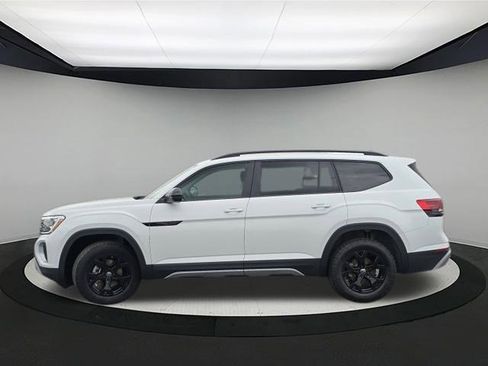 New 2026 Volkswagen Atlas Peak Edition AWD/4WD image 4