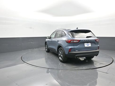 Certified 2025 Ford Escape ST-Line Elite image 5