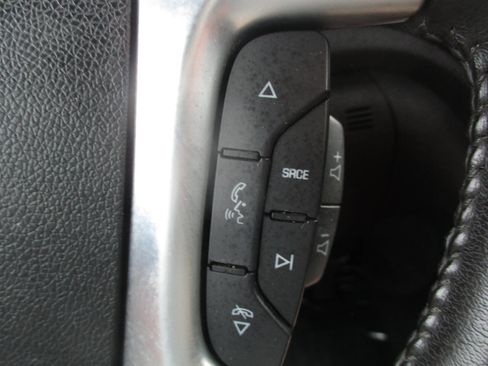 Used 2015 Chevrolet Traverse LT AWD/4WD image 17