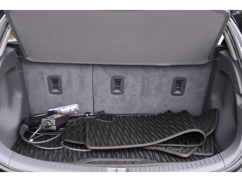 Used 2021 Chevrolet Bolt Premier w/ Infotainment Package image 19