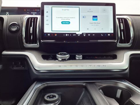 Certified 2025 Ford Expedition Platinum w/ Driver's Package image 14