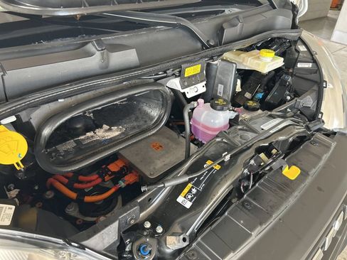 Used 2024 RAM ProMaster 3500 w/ Delivery Van Package FWD image 10