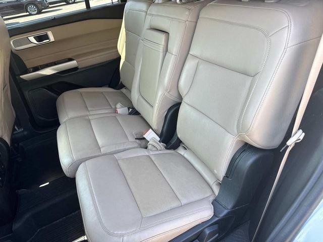Used 2022 Ford Explorer Limited w/ Class IV Trailer Tow Package AWD/4WD image 16