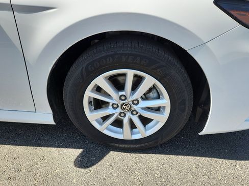 Used 2025 Toyota Camry LE FWD image 9