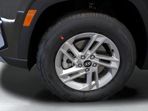 New 2026 Hyundai Tucson SE image 3