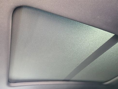 Used 2020 Volkswagen Atlas Cross Sport SEL R-Line w/ Cross Sport MDO Package image 19