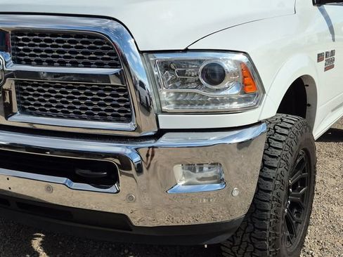 Used 2018 RAM 2500 Laramie w/ Convenience Group AWD/4WD image 2