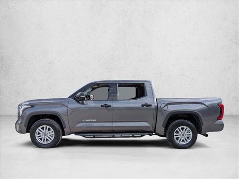 Used 2023 Toyota Tundra SR5 w/ SR5 Convenience Package AWD/4WD image 9