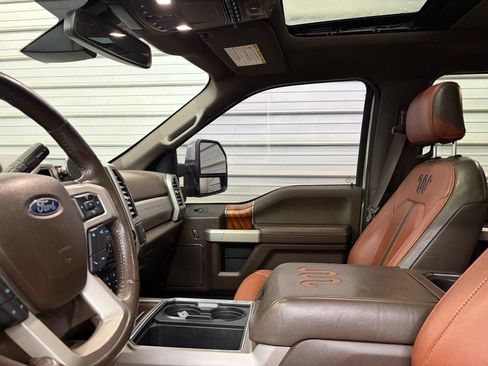 Used 2018 Ford F250 King Ranch w/ King Ranch Ultimate Package AWD/4WD image 21