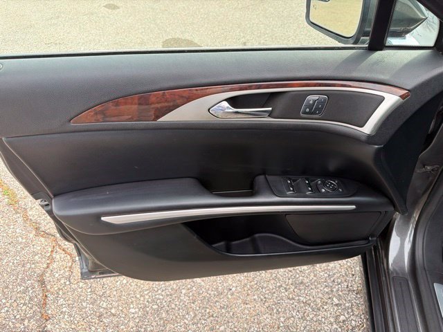 Used 2016 Lincoln MKZ w/ Equipment Group 200A Select FWD image 11