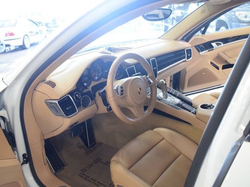 Used 2016 Porsche Panamera AWD/4WD image 41