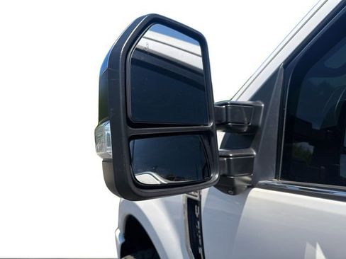 Used 2019 Ford F250 Platinum w/ Platinum Ultimate Package AWD/4WD image 31