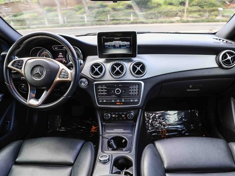 Used 2016 Mercedes-Benz GLA 250 4MATIC image 18