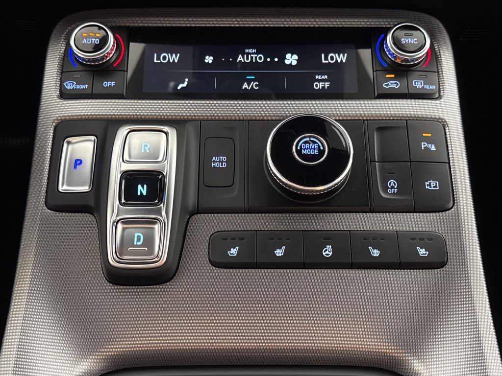 Used 2025 Hyundai Palisade Calligraphy FWD image 24