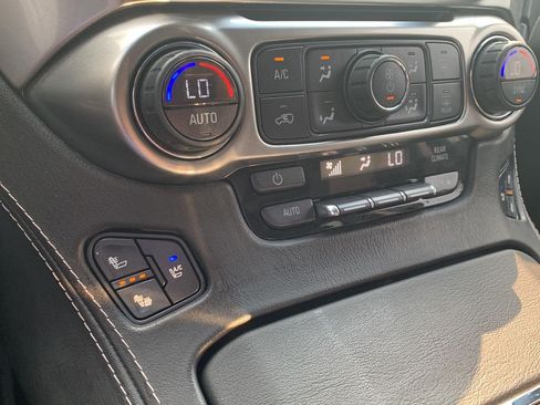 Used 2016 Chevrolet Tahoe LTZ AWD/4WD image 11