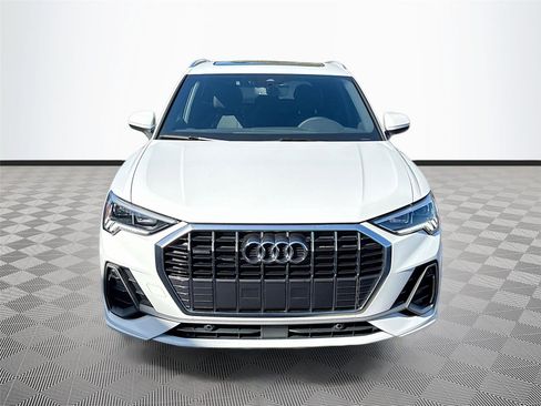 Certified 2025 Audi Q3 2.0T Premium w/ Convenience Package image 2