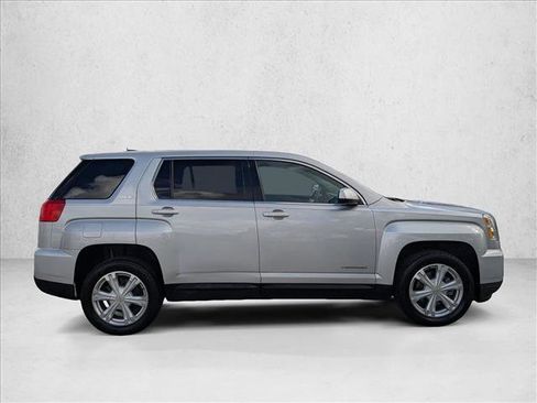 Used 2017 GMC Terrain SLE image 4