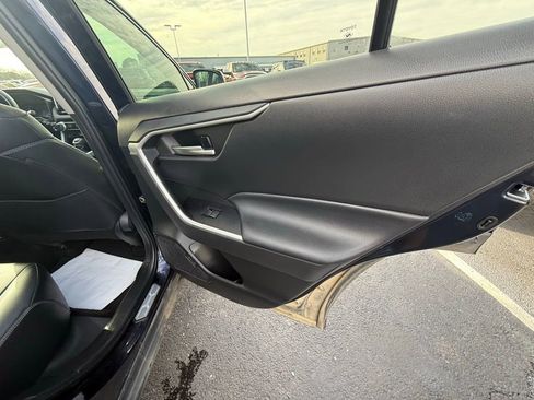 Used 2023 Toyota RAV4 XLE Premium image 13