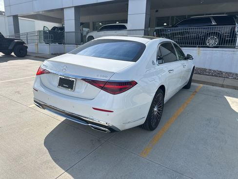 Used 2025 Mercedes-Benz Maybach S 580 4MATIC image 6