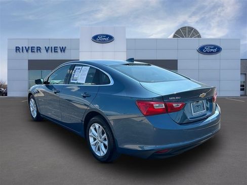 Used 2025 Chevrolet Malibu LT FWD image 4