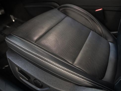 Used 2024 Ford Mustang GT Premium RWD image 39