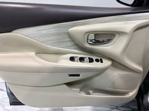 Used 2016 Nissan Murano Platinum w/ Platinum Technology Package image 11