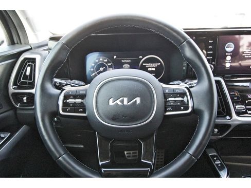 Used 2023 Kia Sorento SX AWD/4WD image 15