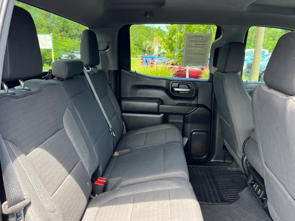 Used 2022 Chevrolet Silverado 1500 LT w/ Safety Package AWD/4WD image 18