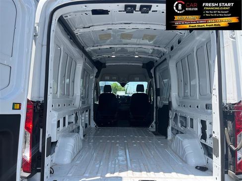 Used 2025 Ford Transit 250 148 Medium Roof RWD image 7