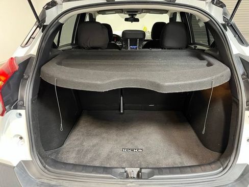Used 2020 Nissan Kicks SV FWD image 14