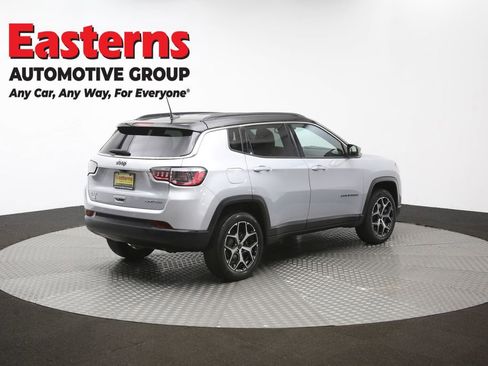 Used 2025 Jeep Compass Limited AWD/4WD image 41