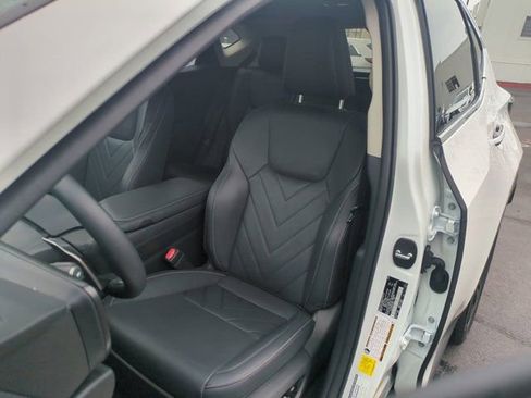 Used 2025 Lexus NX 450h+ AWD w/ Luxury Package image 12