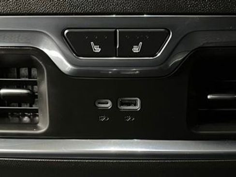 Used 2025 GMC Sierra 1500 Denali w/ Denali Reserve Package AWD/4WD image 49