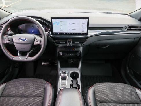 Used 2024 Ford Escape ST-Line w/ Tech Pack #1 AWD/4WD image 5