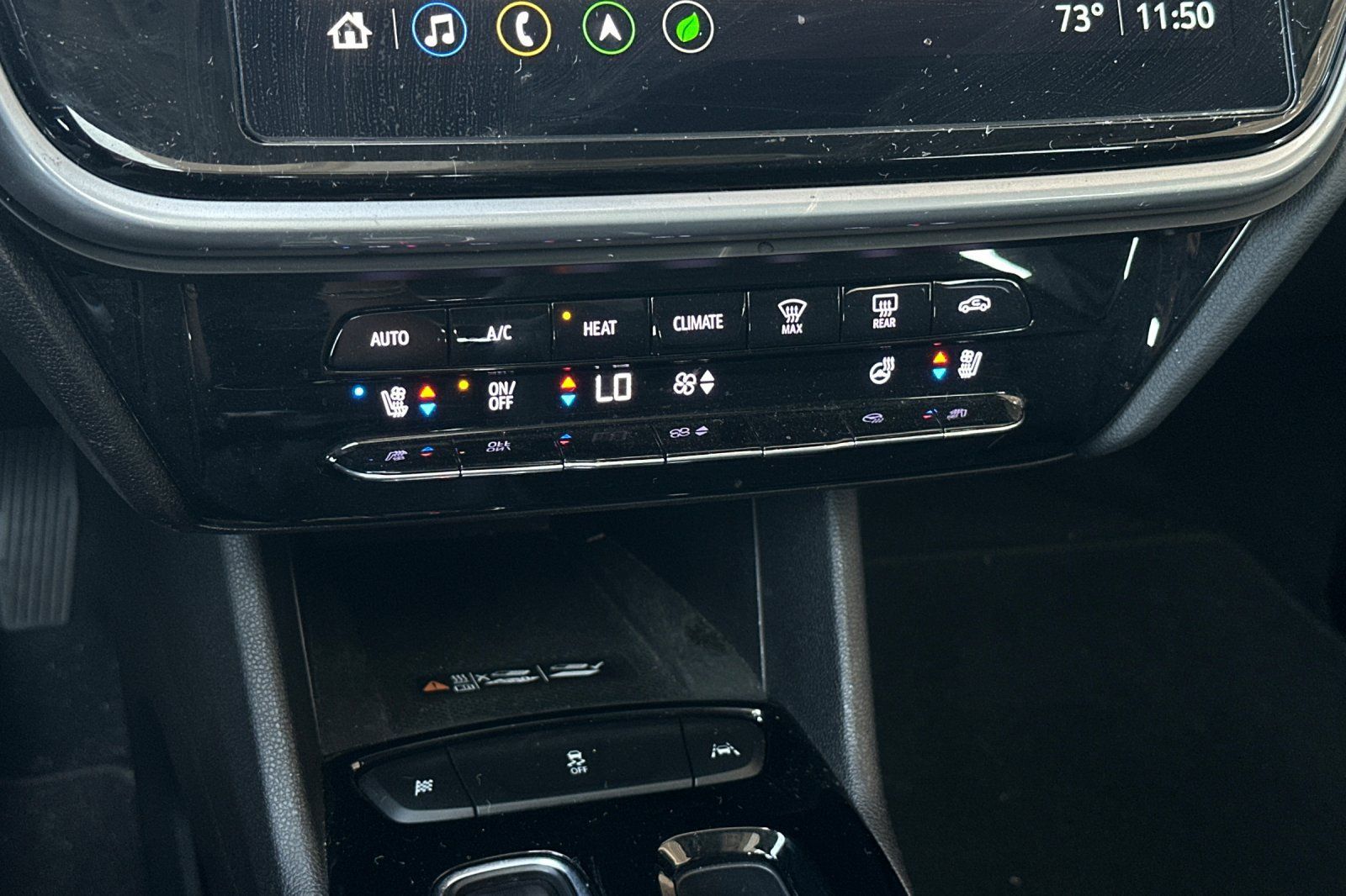 Used 2023 Chevrolet Bolt EUV Premier w/ Sun & Sound Package FWD image 28