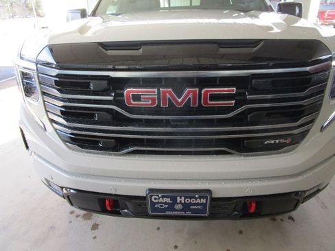 New 2026 GMC Sierra 1500 AT4 w/ AT4 Premium Package image 19
