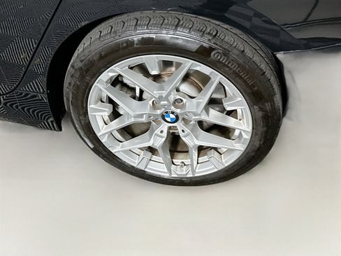 Used 2025 BMW 330i Sedan image 11