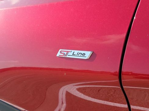 Used 2022 Ford Explorer ST-Line RWD image 8