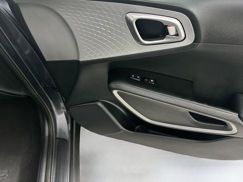 Used 2024 Kia Soul LX w/ Option Group 015 image 30