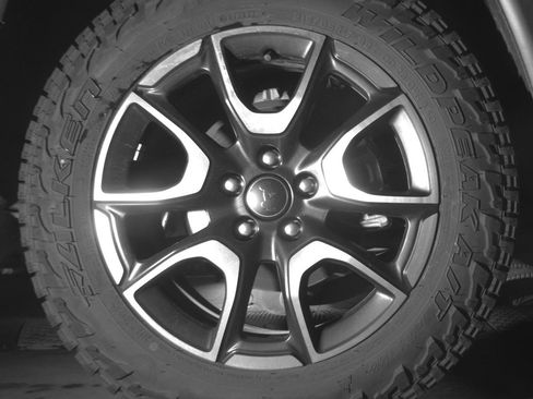 Used 2025 Jeep Compass Trailhawk image 15