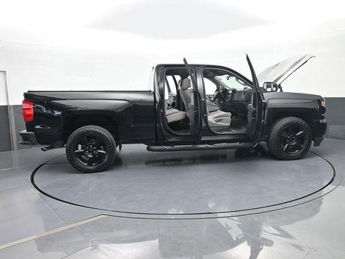 Used 2018 Chevrolet Silverado 1500 Custom w/ Custom Value Package image 58