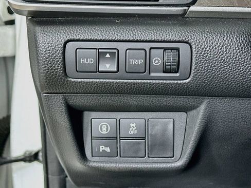 Used 2018 Honda Accord Touring image 10