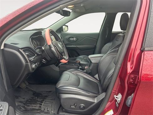 Used 2021 Jeep Cherokee Trailhawk w/ Premium Leather Package image 9