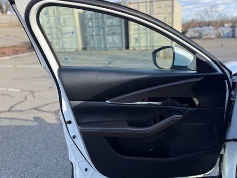 Used 2021 MAZDA CX-30 AWD 2.5 S w/ Premium Package image 16