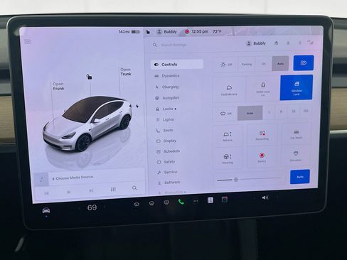 Used 2023 Tesla Model Y Long Range image 32