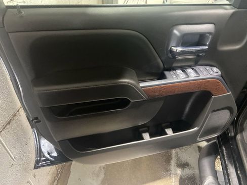Used 2019 GMC Sierra 1500 SLE w/ SLE Value Package AWD/4WD image 22