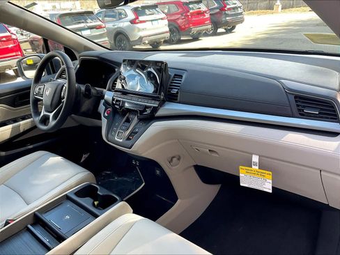 New 2026 Honda Odyssey EX-L image 10